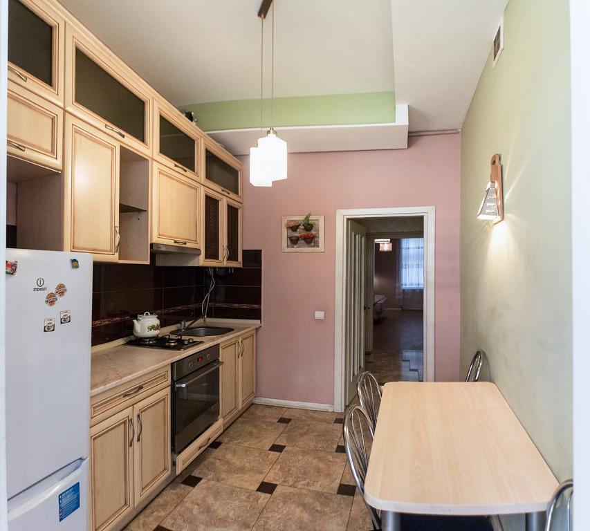 Apartment On Hutsulska 24H Electric Лвив Екстериор снимка